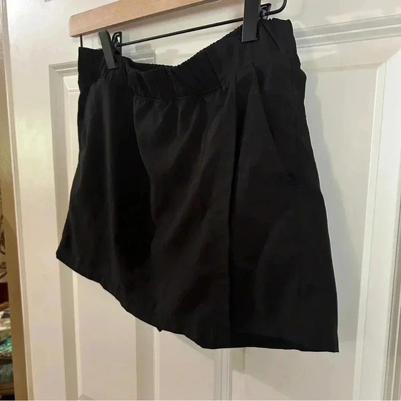 2 black skirt/skorts. Size XL 14/16 Old Navy black skort & SO brand tiered skirt - Picture 2 of 9